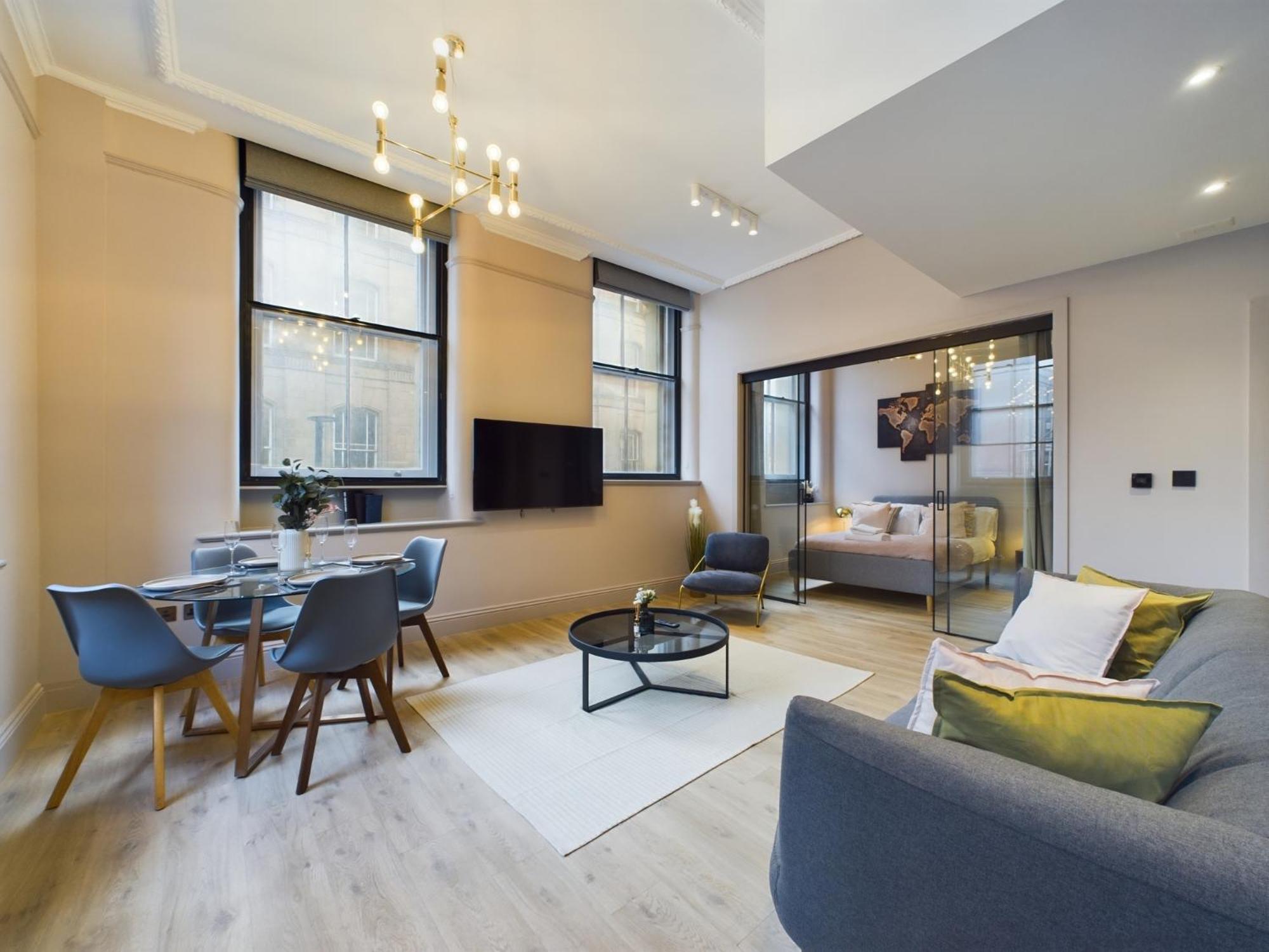 Luxury Stunning 2bedroom Centre Apartment *